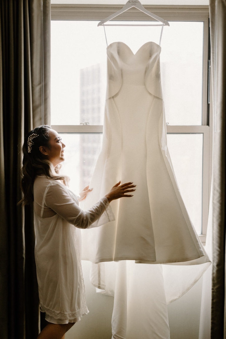 Getting Ready Wedding Photos Tips And Ideas Emilykylephotography Com